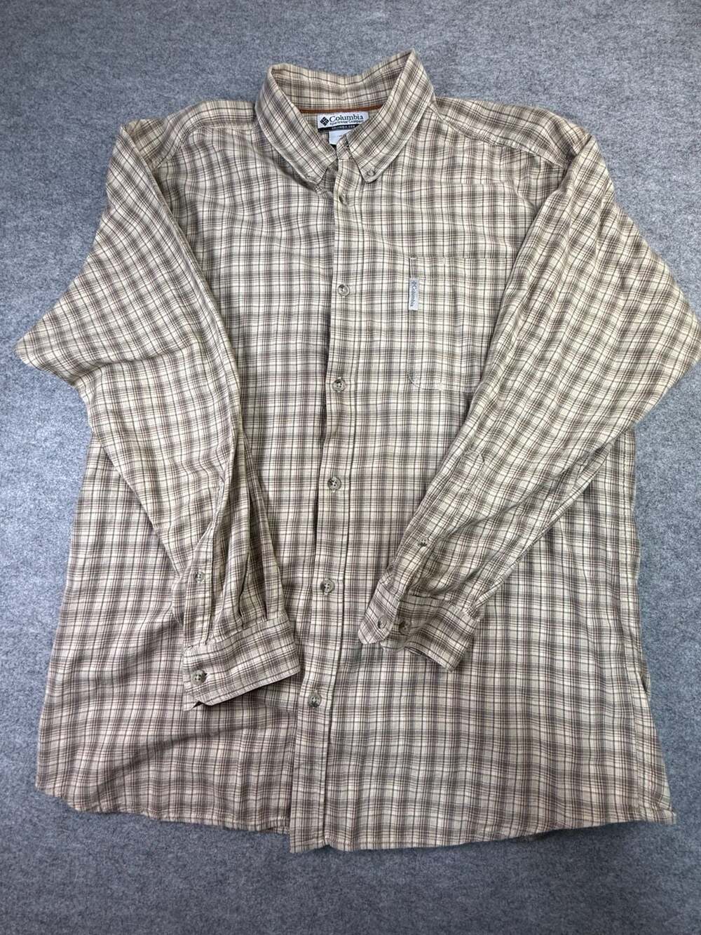 Columbia Sportswear Men's Tan and Brown Plaid Long Sleeve Button-Down Shirt